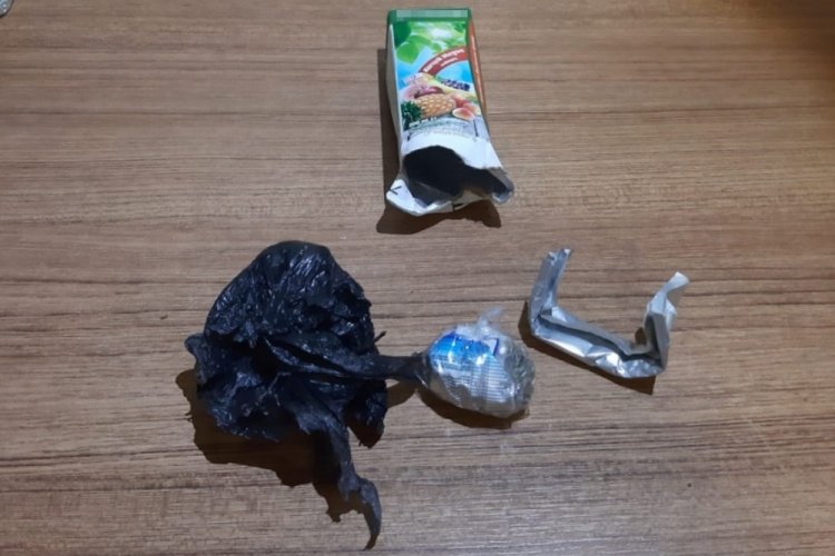 Meyve suyu kutusunun i&ccedil;inden uyuşturucu &ccedil;ıktı