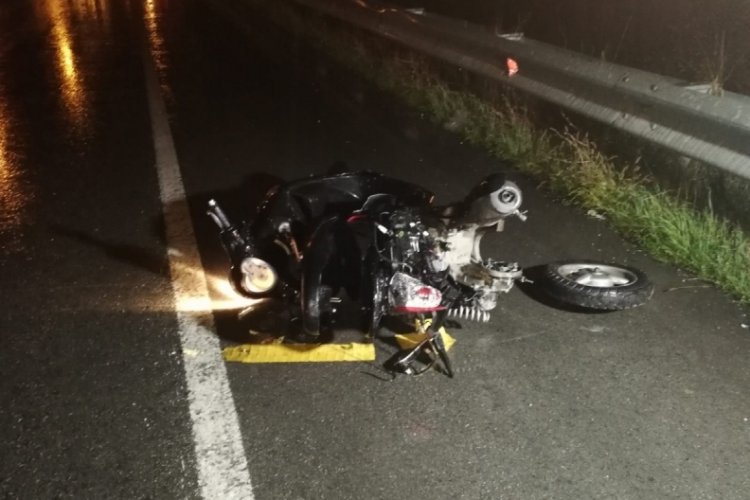 D&uuml;zce'de otomobilin &ccedil;arptığı motosiklet s&uuml;r&uuml;c&uuml;s&uuml; hayatını kaybetti