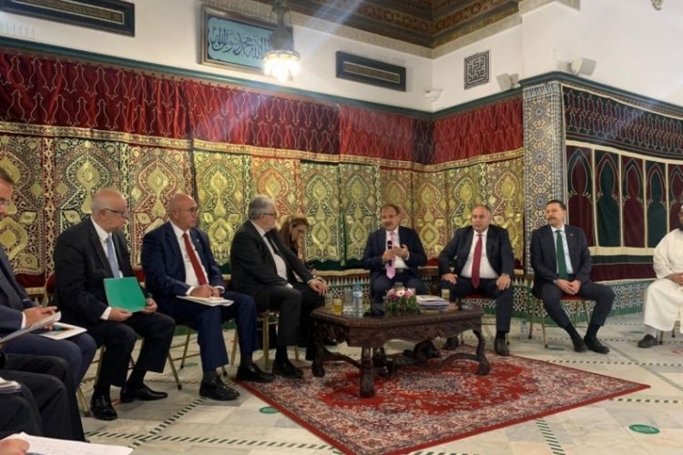 Bursa Milletvekili &Ccedil;avuşoğlu, Paris'te temaslarda bulundu