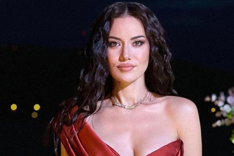 Fahriye Evcen'in dudak u&ccedil;uklatan &ccedil;antası!