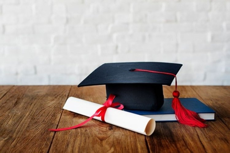 İnternette sahte diploma satışı s&uuml;r&uuml;yor!
