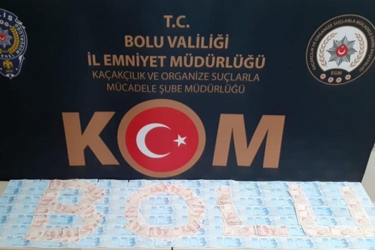 Bir&ccedil;ok kentte piyasaya sahte para s&uuml;rd&uuml;, indirimle 8 yıl hapis cezası aldı