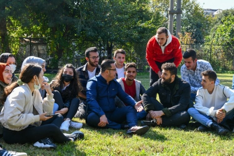 bursa mustafakemalpasa belediye baskani kanar universiteli genclerle bulustu bursada bugun bursa bursa haber bursa haberi bursa haberleri bursa