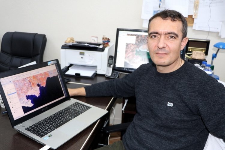 Van'da kuraklık, g&ouml;l&uuml;n 10 kilometrekaresini yuttu