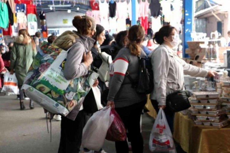 Bulgarlar para birimleri TL'yi 6'ya katlayınca Edirne'deki pazarlara akın etti