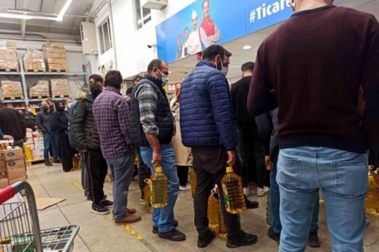 Sivas'ta ucuz yağ koronavir&uuml;s&uuml; unutturdu