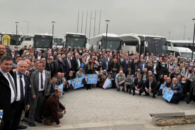 İYİ Parti'nin kutlamalarına Bursa'dan 26 otob&uuml;sle &ccedil;ıkarma