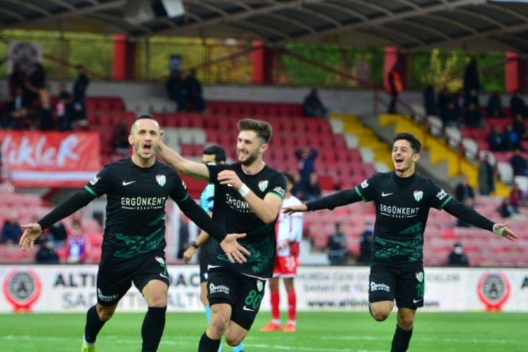 Bursaspor Teknik Direkt&ouml;r&uuml; Bizati: Bu takım hedefe gidecek!
