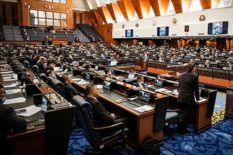 Sierra Leone parlamentosu ve kabinesinde kadınlara y&uuml;zde 30 kota ayrılıyor
