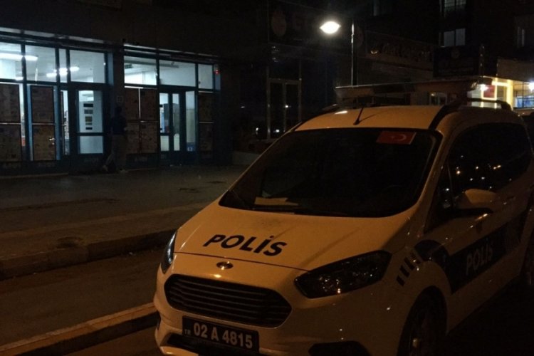 Adıyaman'da bir şahıs markette silahlı soygun girişiminde bulundu