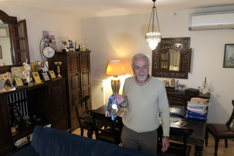 Bursa'da 75 yaşındaki doktor 59 yıldır koşuyor