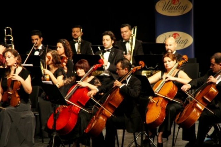 Bursa B&ouml;lge Devlet Senfoni Orkestrası'ndan Cumhuriyet'e &ouml;zel konser