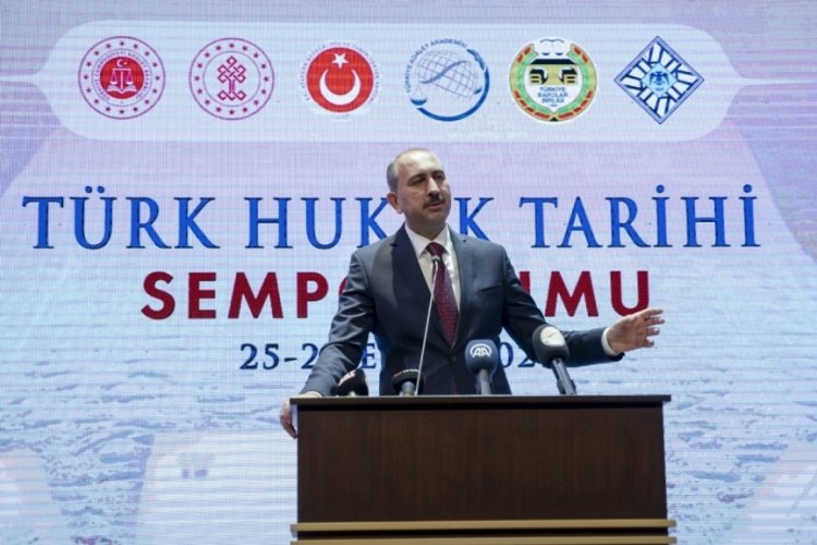 Bakan G&uuml;l: Kanun-i Esasi'nin ge&ccedil; olmayan bir tarihte ortaya &ccedil;ıkmıştır