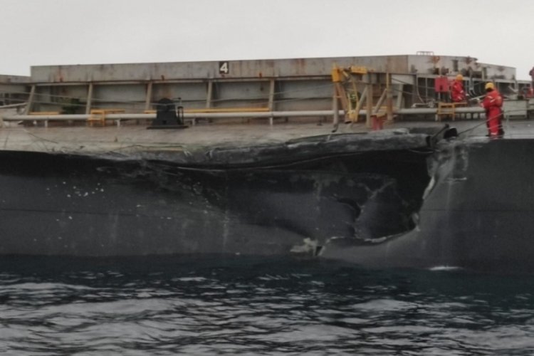Marmara Denizi'nde çarpışan iki geminin hasar tespiti yapıldı