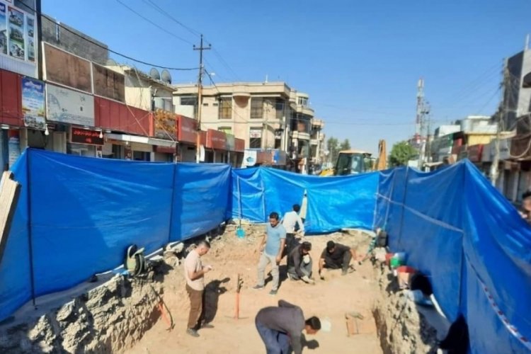 Irak'ta yol &ccedil;alışması sırasında tarihi eserler bulundu