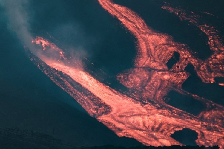 La Palma'daki yanardağ, aktif durumda