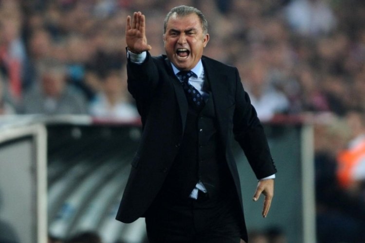 Fatih Terim onları g&ouml;r&uuml;nce &ccedil;ılgına d&ouml;nd&uuml;!