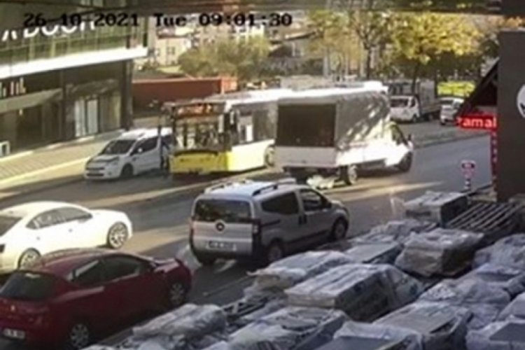 İETT otob&uuml;s&uuml;n&uuml;n &ccedil;arptığı elektrikli scooter kullanan kadın hayatını kaybetti! Yakınları isyan etti