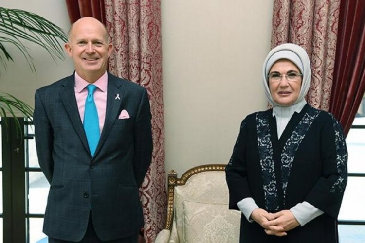 Emine Erdoğan, Birleşik Krallık Ankara Büyükelçisi ile görüştü