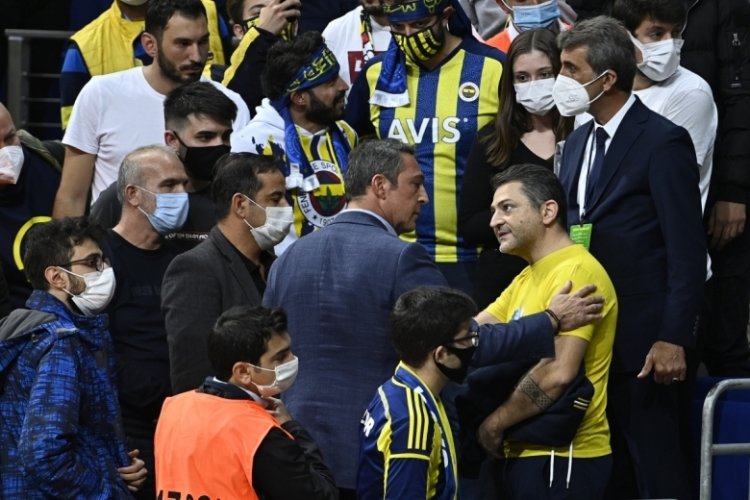 Ali Ko&ccedil; ve taraftarlar arasında gerginlik yaşandı