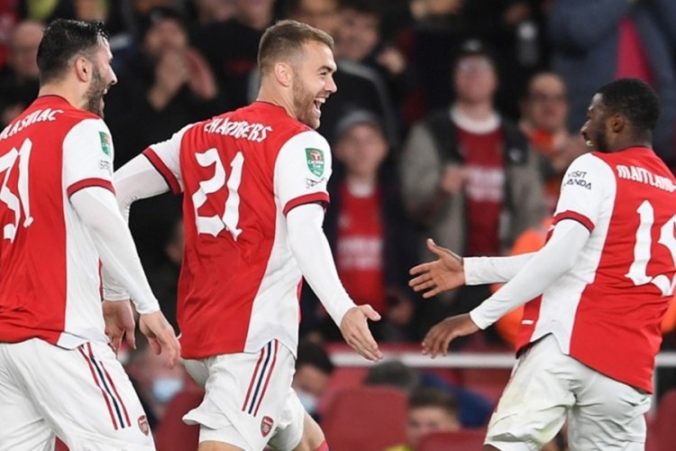 Arsenal, Leeds United'ı saf dışı bıraktı