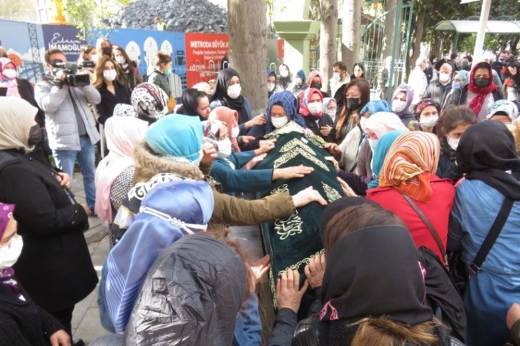 Scooter kazasında &ouml;len İlknur Akkaya son yolculuğuna uğurlandı