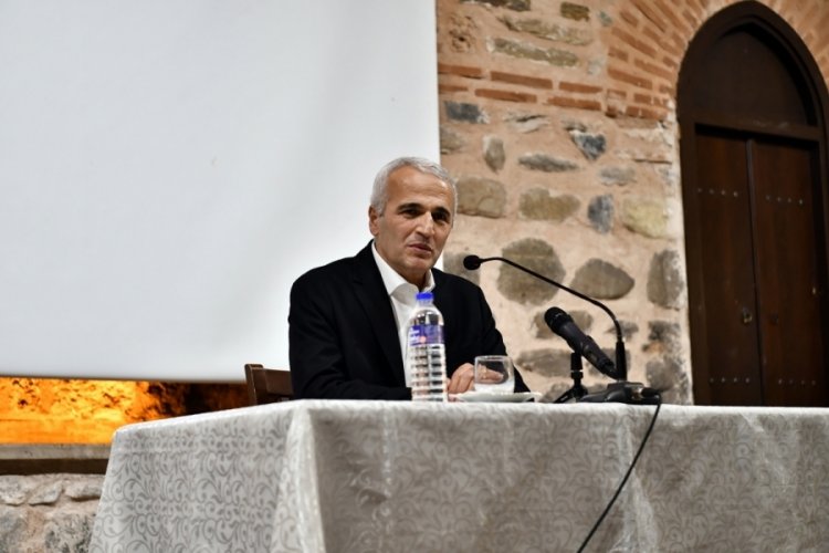 Bursa'da Prof. Dr. Ekrem Demirli, Yunus Emre'yi anlattı
