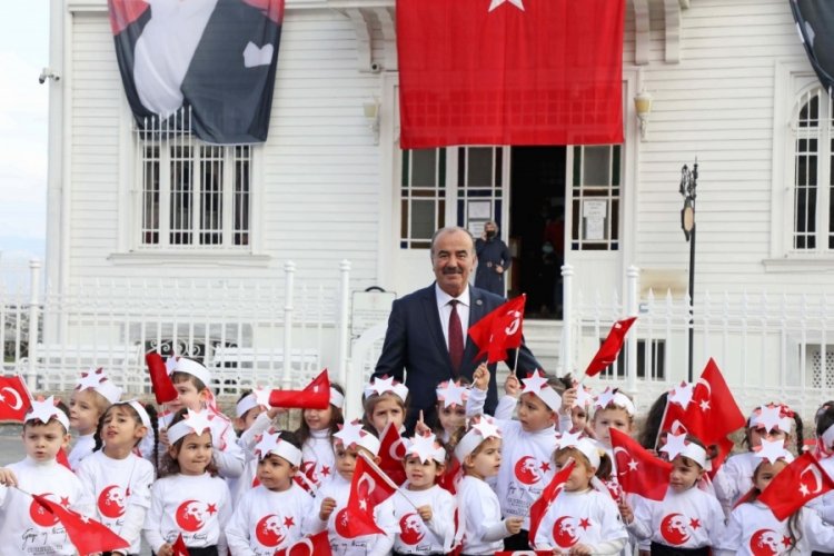 Bursa Mudanya'da 29 Ekim coşkusu başladı