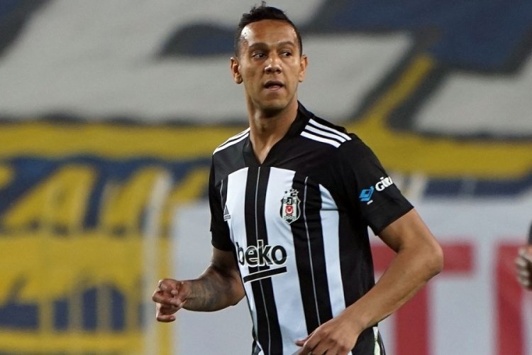 Beşiktaş'ın yıldızı Josef de Souza'da &ouml;dem tespit edildi