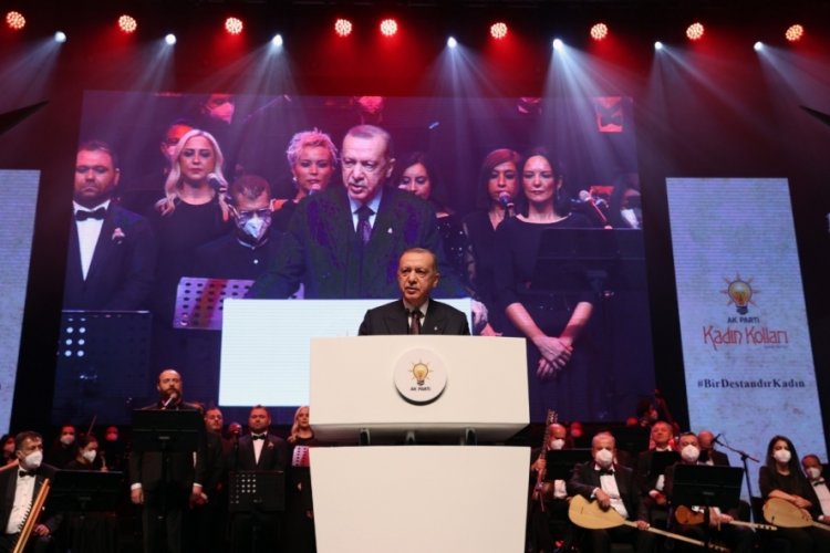 Cumhurbaşkanı Erdoğan: Kadınlarını dışlayan bir toplum g&uuml;c&uuml;n&uuml;n ve potansiyelinin yarısından vazge&ccedil;miştir