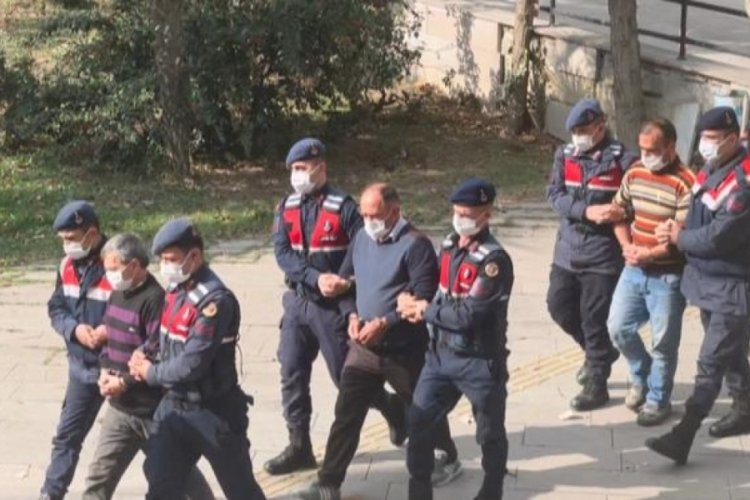 Bursa'da izinsiz kazı yaptıkları i&ccedil;in yakalanan 4 zanlı tutuklandı