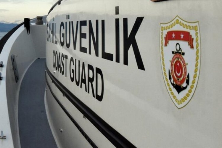 Sahil G&uuml;venlik, Yunan karasularında batan g&ouml;&ccedil;men botuna ilişkin a&ccedil;ıklama yaptı