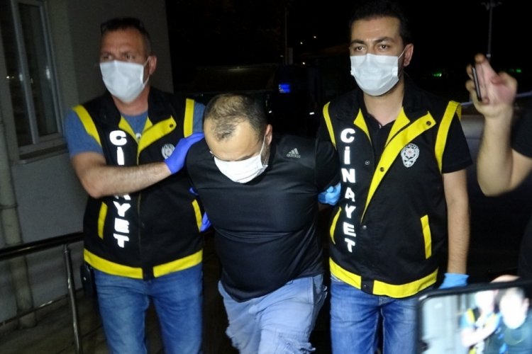 Bursa'da &ccedil;ift bı&ccedil;aklı cinayette, 'akıl' savunmasını adli tıp raporları bozdu
