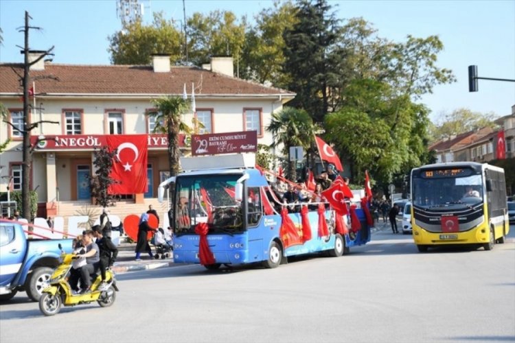 Cumhuriyet Coşkusu t&uuml;m şehri sardı