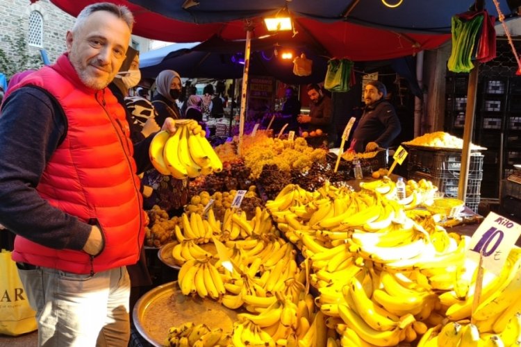Bursa'da muza akın! Pazarcılar ton ton satıyor