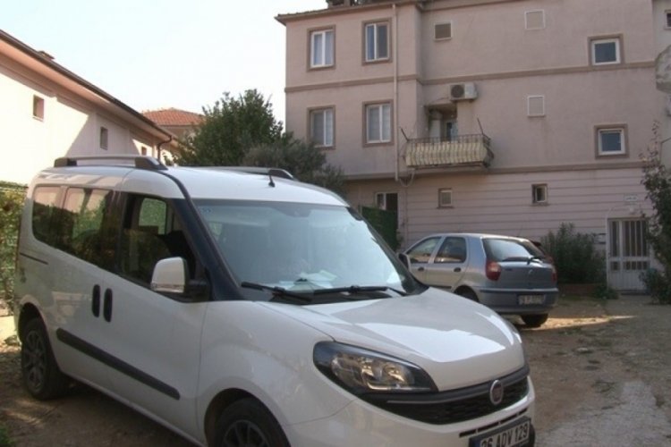Bursa'da karısını bı&ccedil;aklamıştı! Ailenin evlat edindiği &ccedil;ocuk i&ccedil;in inceleme başlatıldı