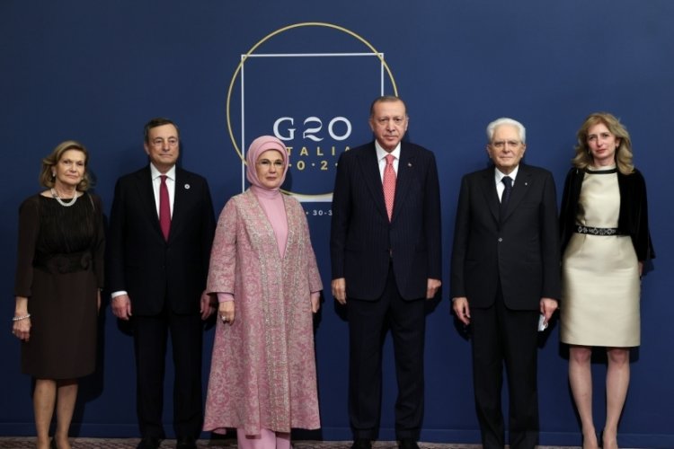 Cumhurbaşkanı Erdoğan, İtalya'da akşam yemeğine katıldı