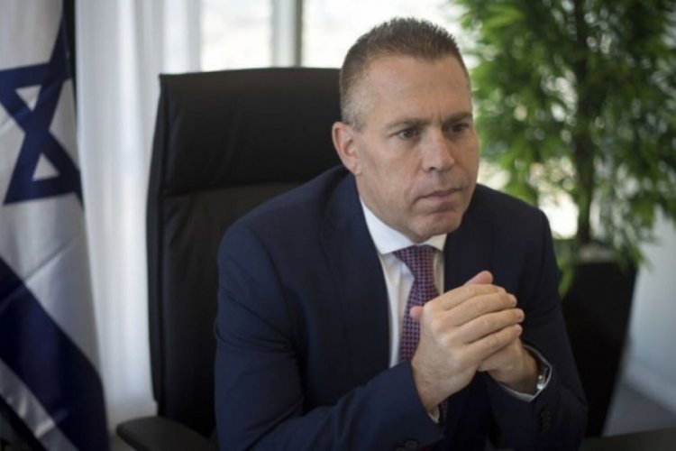 Gilad Erdan, BM İnsan Hakları raporunu yırttı