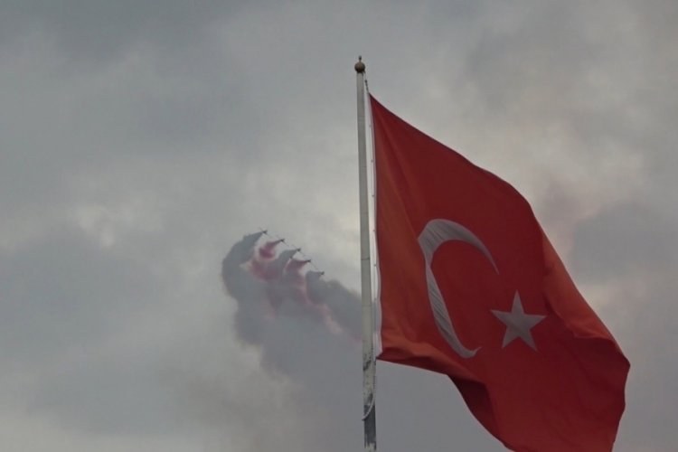 Bakanlık, T&uuml;rk Yıldızları'nın Cumhuriyet Bayramı g&ouml;sterisini paylaştı