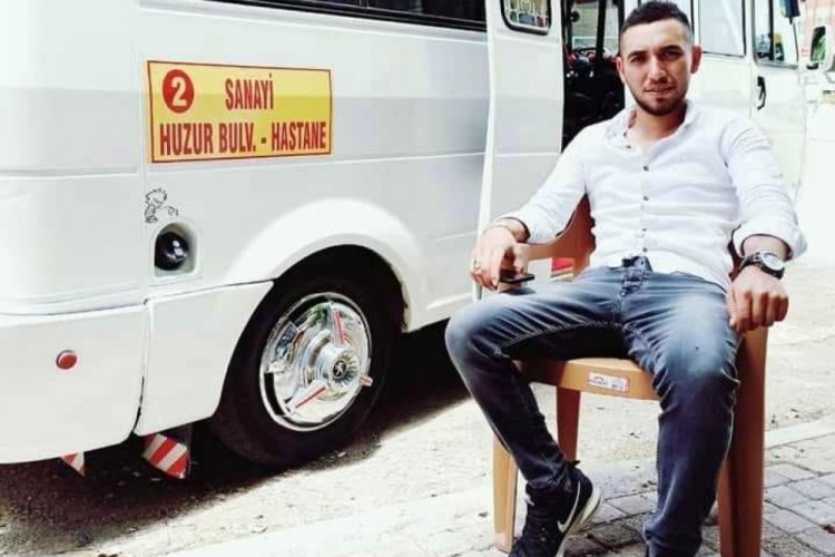 Denizli'de motosiklet s&uuml;r&uuml;c&uuml;s&uuml; &ouml;ld&uuml;, arkadaşı yaralandı