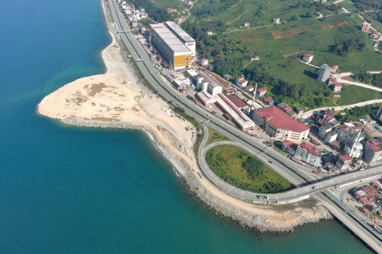 Rize'de dolgu lojistik liman inşaatı başladı