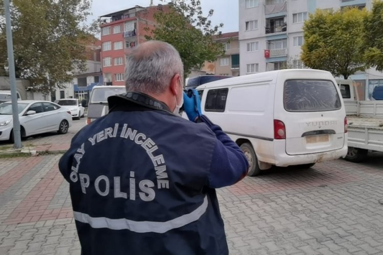 Bursa'da &ccedil;alınan aracı bulunan sağlık&ccedil;ı: Para bulmuş gibi sevindim