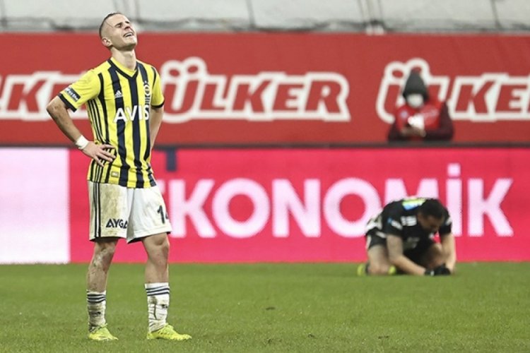Fenerbah&ccedil;e'de Dimitrios Pelkas ile yollar ayrılıyor mu?