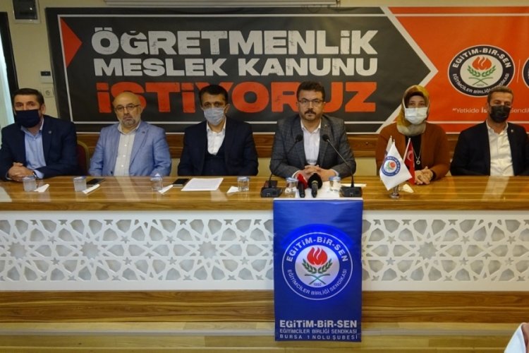 Eğitim-Bir-Sen Bursa 1 Nolu Şube Başkanı Acar: Meslek kanunu &ouml;ğretmene destek kanunu olmalıdır
