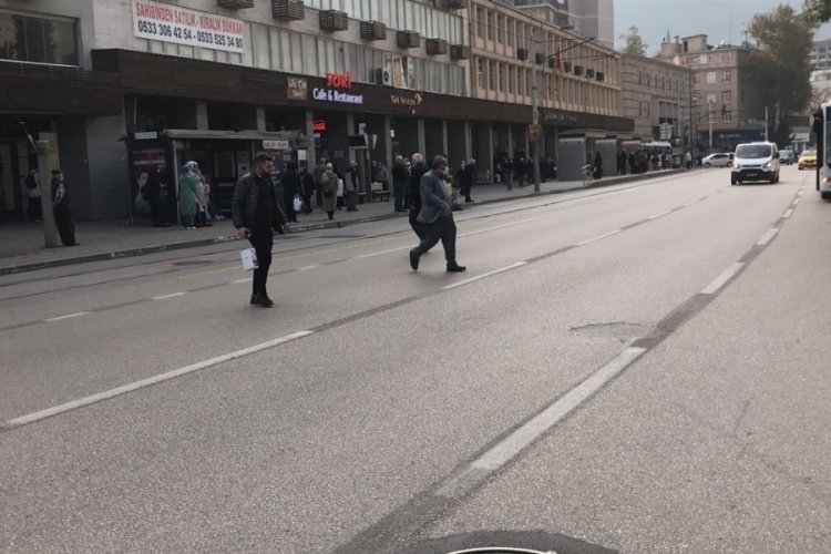 Bursa'da altge&ccedil;idi de canlarını da hi&ccedil;e saydılar (&Ouml;ZEL HABER)