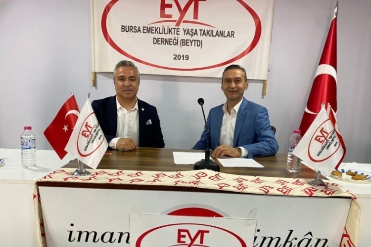Bursa'dan EYT &ccedil;ıkışı! "EYT'liler H&uuml;k&uuml;metten &Ccedil;&ouml;z&uuml;m Beklerken Bu Konuyu İktidara 'Se&ccedil;im Mezesi' Yaptırtmayız!"
