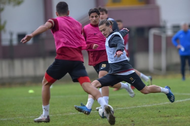 İneg&ouml;lspor'da Serik hazırlıkları s&uuml;r&uuml;yor