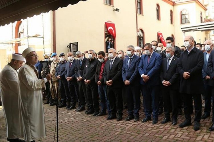 İ&ccedil;işleri Bakanı Soylu selde kaybolanların gıyabi cenaze namazına katıldı