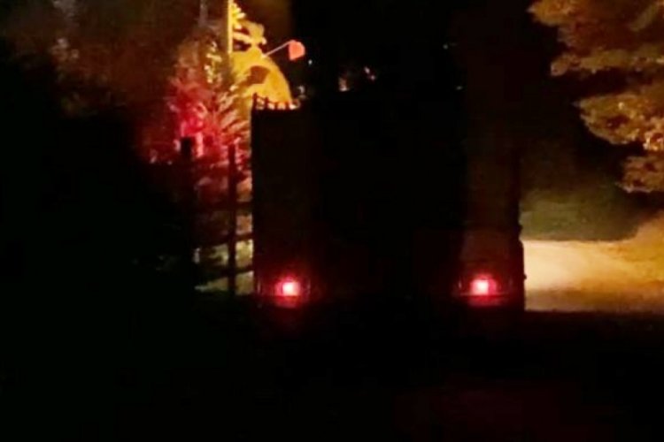 Sakarya'da ağa&ccedil; yığınlarının bulunduğu alanda korkutan yangın