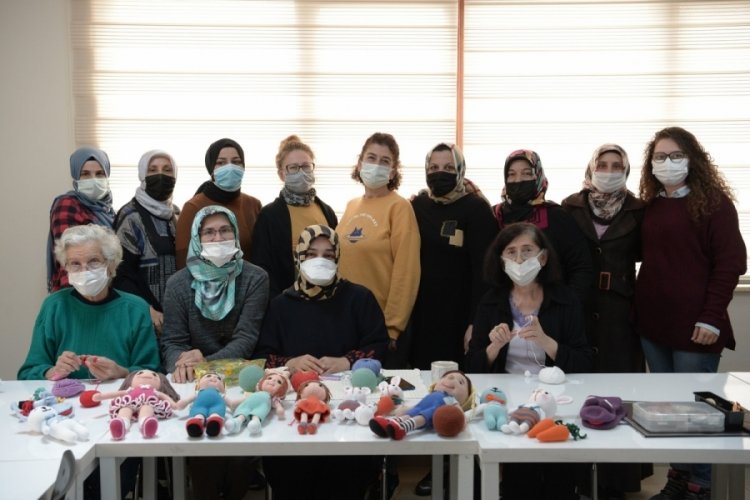Bursa'da OSMEK kursiyerlerinden organik oyuncak